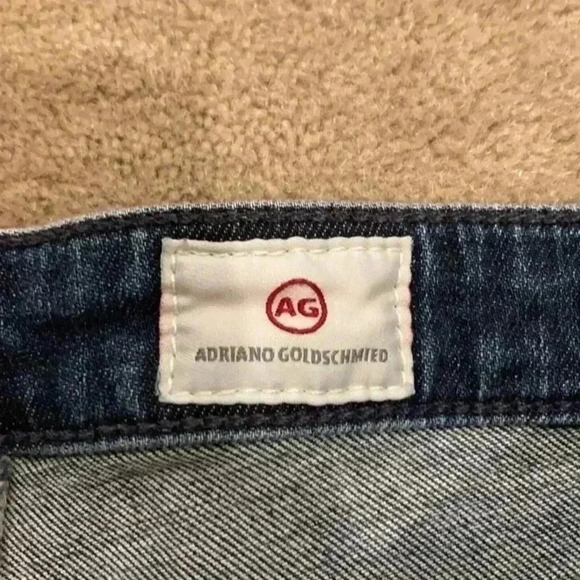 AG adriano goldschmied distressed jean shorts - Picture 5 of 7